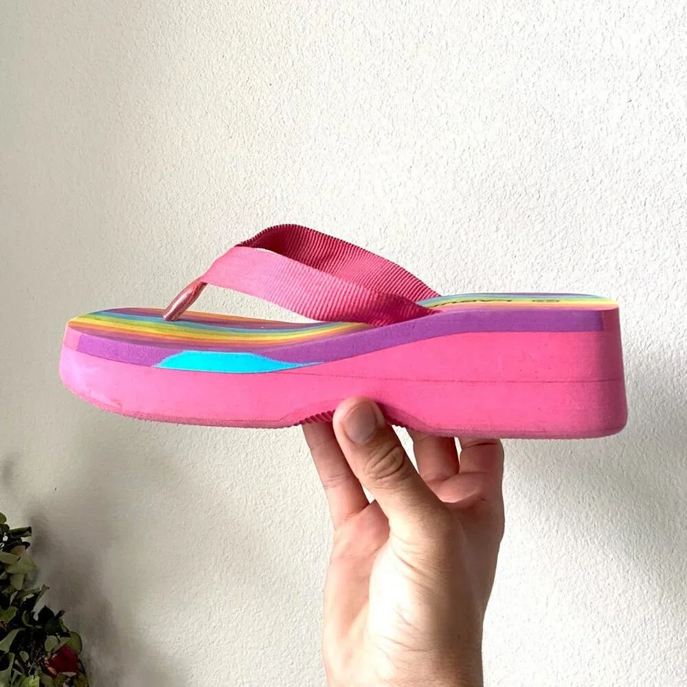 Laguna B bright rainbow